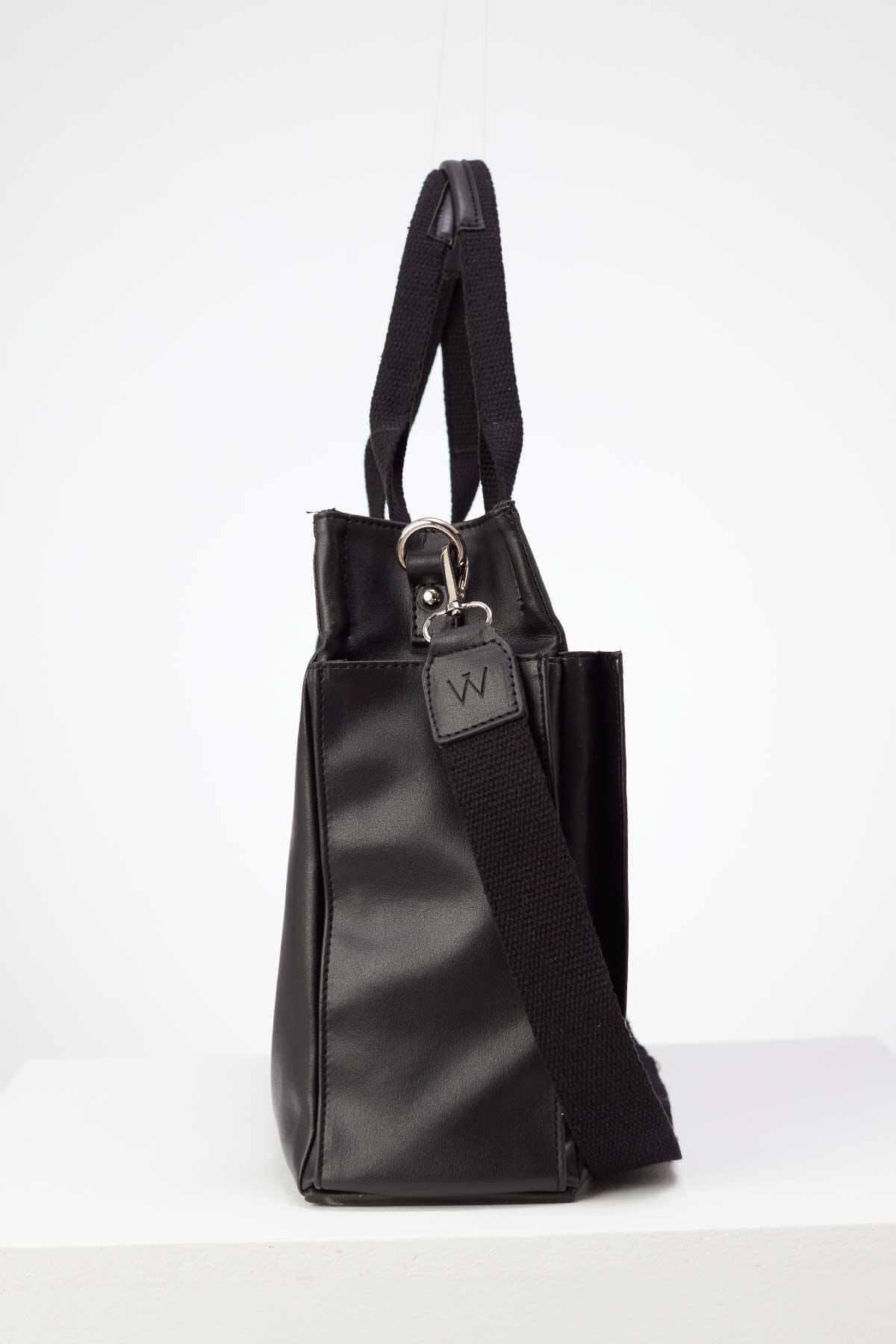 LEATHER EVERYDAY BAG BLACK